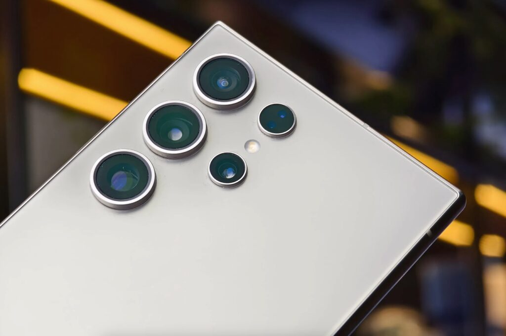 Samsung Galaxy S24 Ultra İncelemesi: Yapay Zeka ve Titanyum