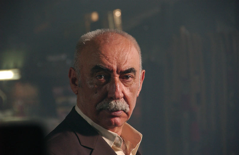 Şener Şen Kimdir? Hayatı ve Unutulmaz Filmleri