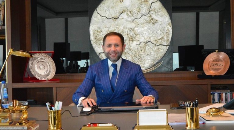 Abdülkadir Özcan Kimdir? Petlas Yönetim Kurulu Üyesi Olayı ve Kariyeri