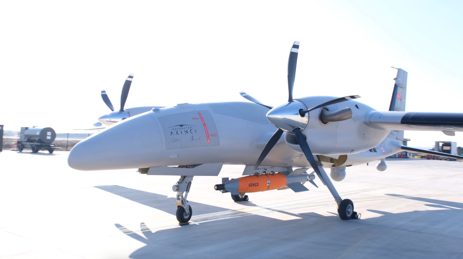 Bayraktar Akıncı, GÖKÇE Yeni Nesil Güdüm Kiti ile Tam İsabet Sağladı