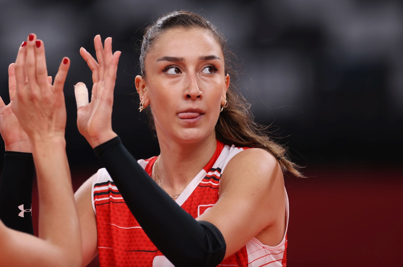 Hande Baladın Kimdir? Kariyeri, Hayatı ve Başarıları