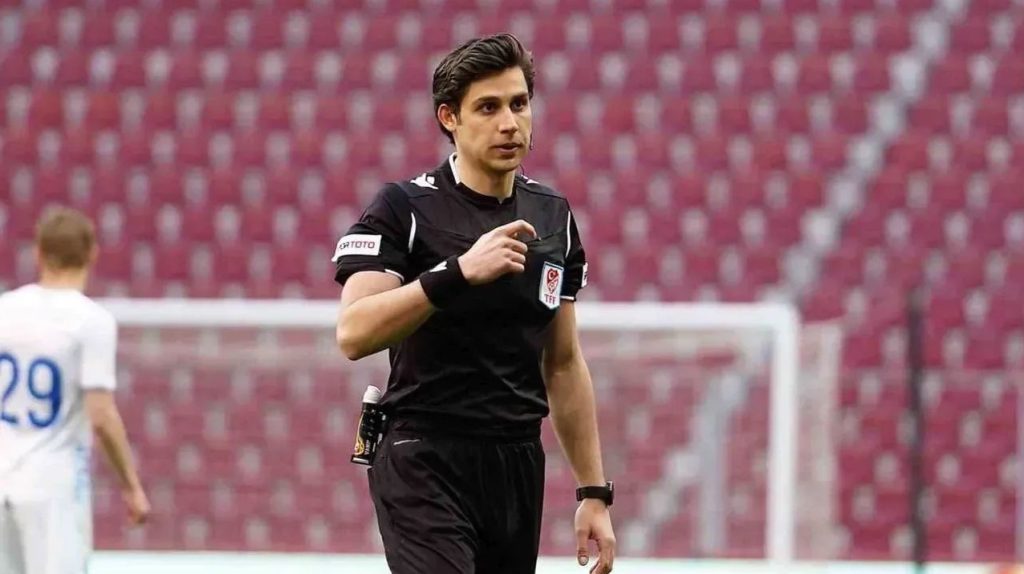 Beşiktaş-Fenerbahçe Derbisi Hakemi Mehmet Türkmen Kimdir?