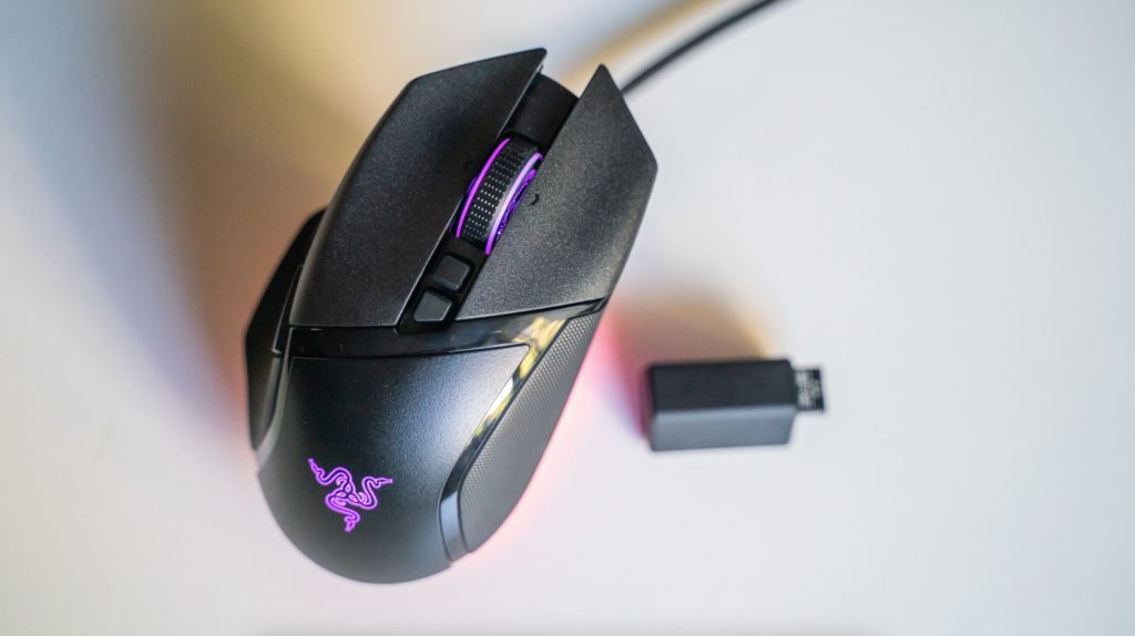 Razer Basilisk V3 Pro: Kablosuz Oyun Faresinde Zirve!