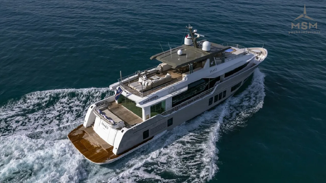 Malzeme Çeşitliliği ve Atölye Hassasiyetiyle Bespoke Yacht Interior Estetiği